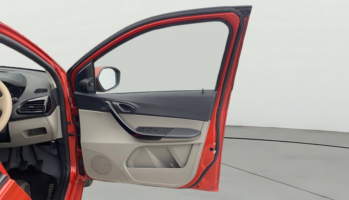 2016 Tata Tiago XT PETROL, Petrol, Manual, 55,817 km, RHS Front Door