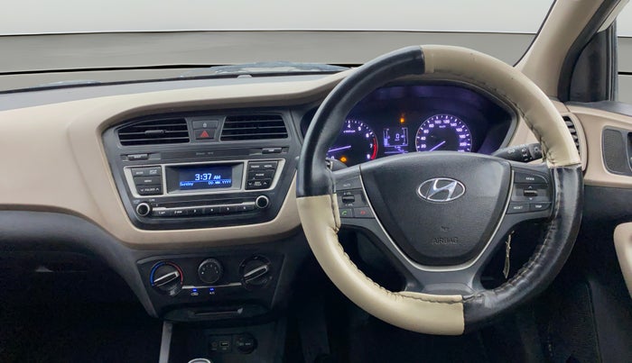 2016 Hyundai Elite i20 MAGNA 1.2, CNG, Manual, 67,089 km, Steering Wheel Close Up