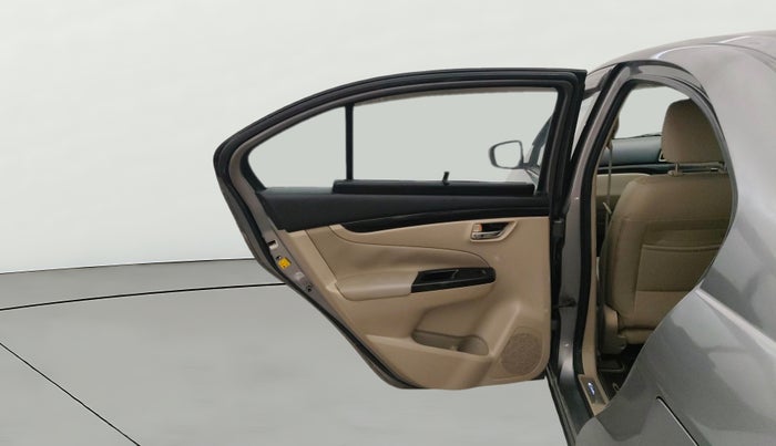 2015 Maruti Ciaz ZXI, Petrol, Manual, 1,09,702 km, LHS Rear Door