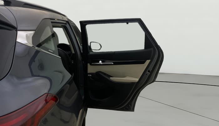 2020 KIA SELTOS GTX PLUS AT 1.5 DIESEL, Diesel, Automatic, 1,41,405 km, RHS Rear Door