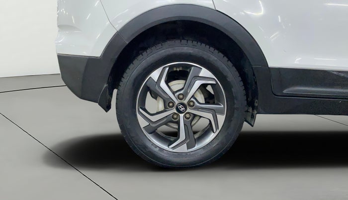 2017 Hyundai Creta SX (O) 1.6 DIESEL, Diesel, Manual, 90,413 km, Right Rear Wheel