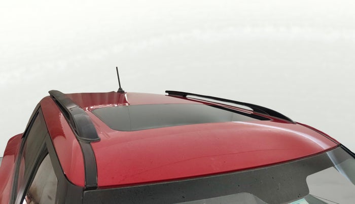 2022 Mahindra XUV300 W6 1.2 PETROL AMT, Petrol, Automatic, 30,959 km, Roof