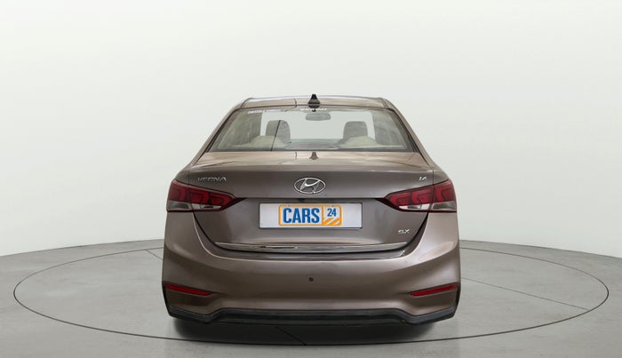 2017 Hyundai Verna 1.6 VTVT SX, Petrol, Manual, 73,291 km, Back/Rear