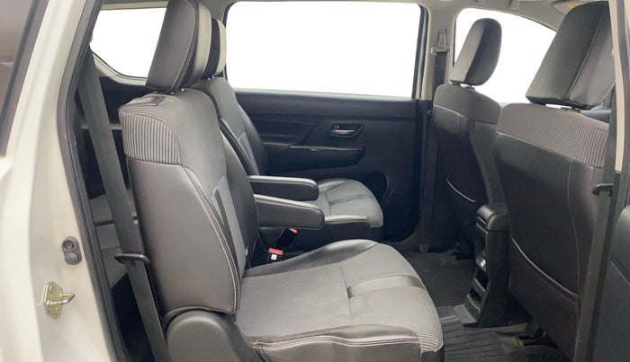 2021 Maruti XL6 ZETA MT, Petrol, Manual, 1,02,876 km, Right Side Rear Door Cabin