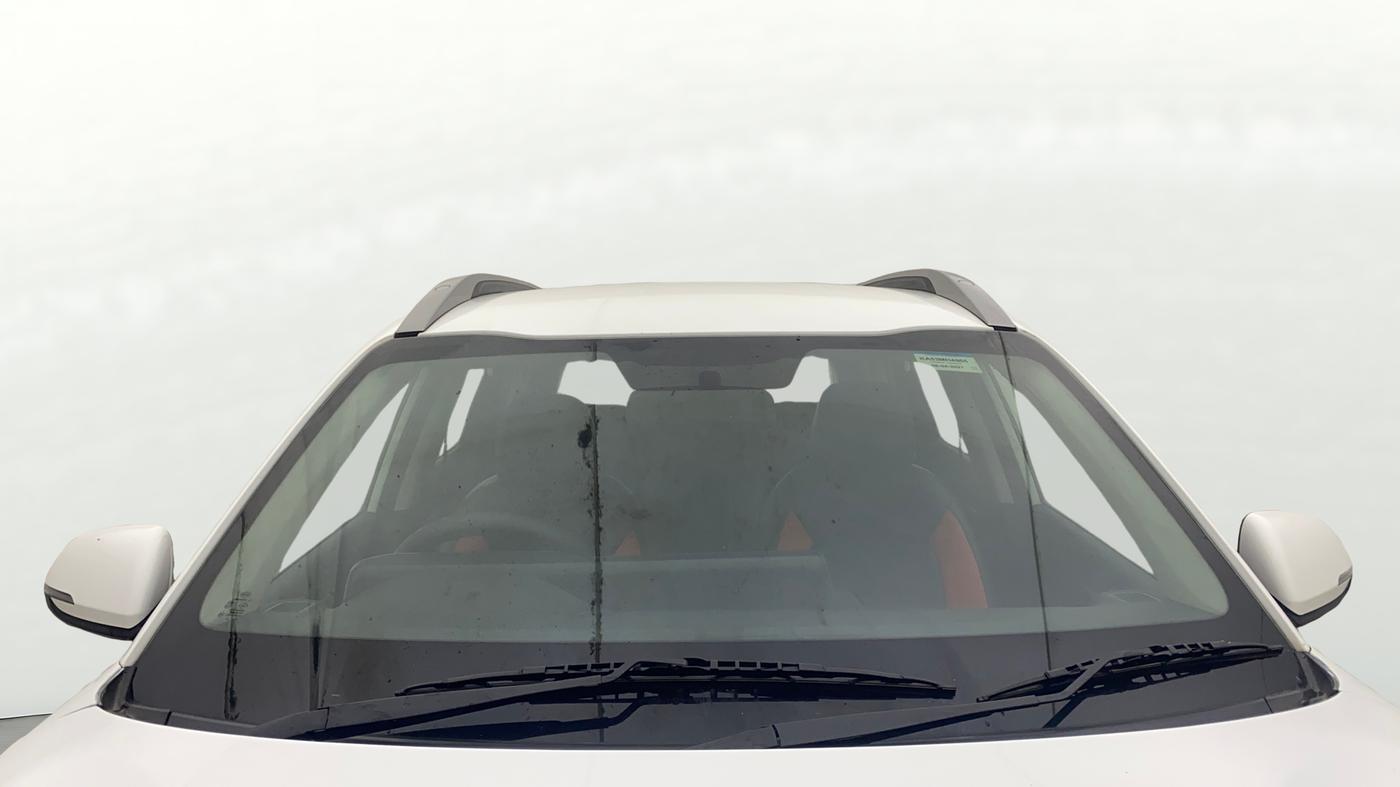 2021 KIA SONET HTK PLUS 1.5 AT, Diesel, Automatic, 67,346 km, Front Windshield