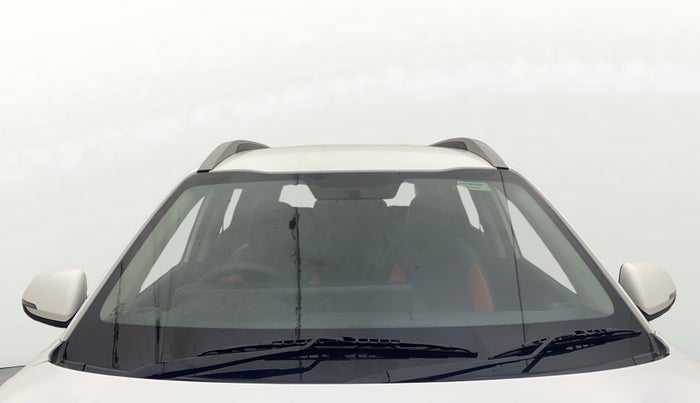 2021 KIA SONET HTK PLUS 1.5 AT, Diesel, Automatic, 67,318 km, Front Windshield