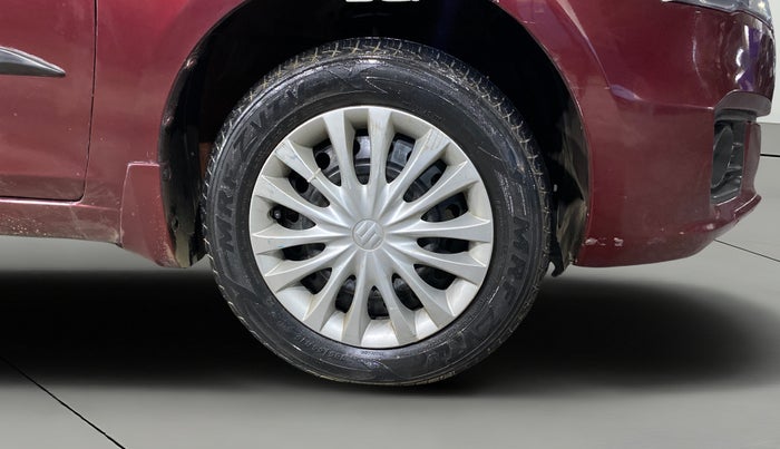 2015 Maruti Ciaz VXI+, Petrol, Manual, 20,670 km, Right Front Wheel