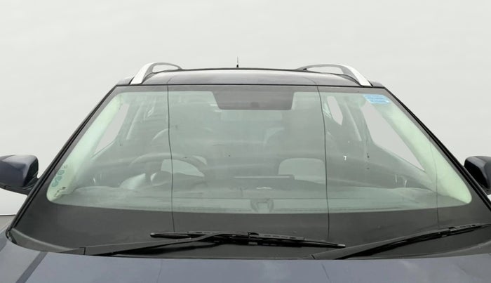 2020 Hyundai VENUE S 1.2, Petrol, Manual, 75,321 km, Front Windshield