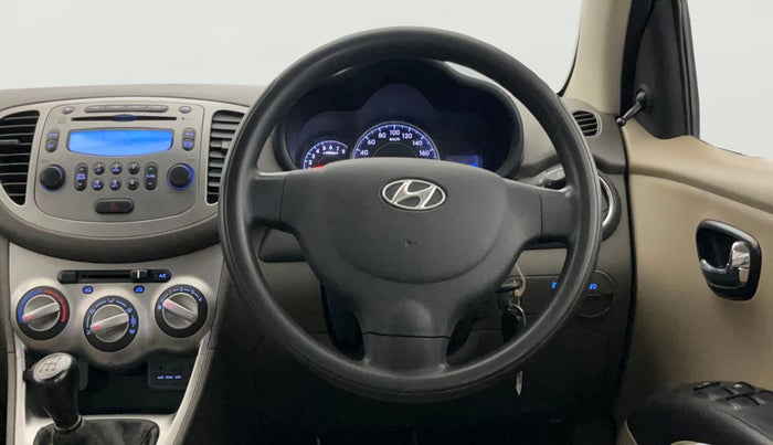 2014 Hyundai i10 SPORTZ 1.1, Petrol, Manual, 67,481 km, Steering Wheel Close Up