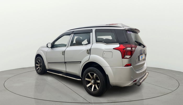 2019 Mahindra XUV500 W5, Diesel, Manual, 39,904 km, Left Back Diagonal