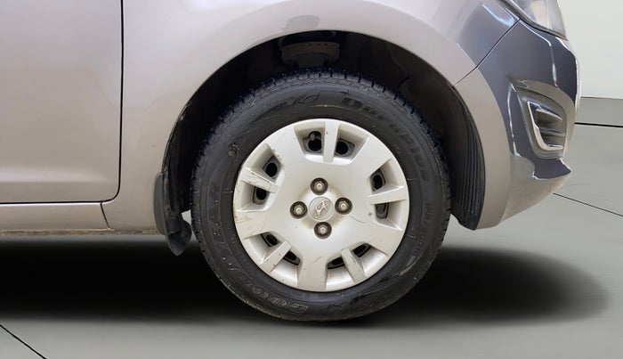 2012 Hyundai i20 MAGNA (O) 1.2, Petrol, Manual, 44,572 km, Right Front Wheel