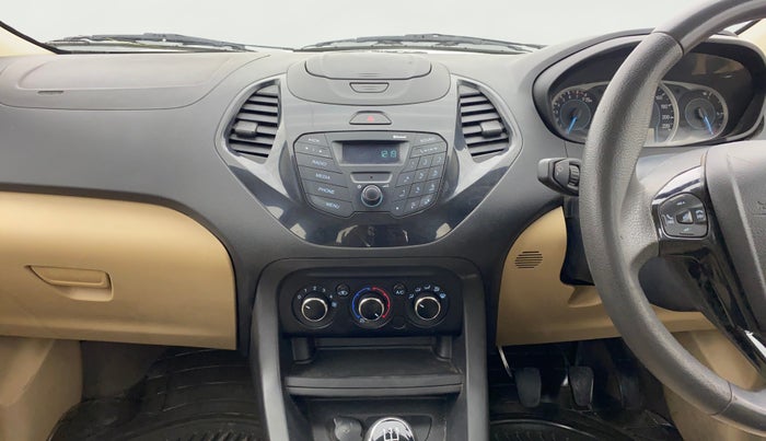 2015 Ford Figo Aspire TREND 1.2 PETROL, Petrol, Manual, 1,00,000 km, Air Conditioner