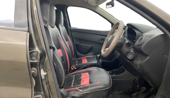 2018 Renault Kwid RXL, Petrol, Manual, 1,13,041 km, Right Side Front Door Cabin