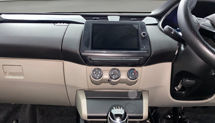 2020 Renault TRIBER RXT, Petrol, Manual, 27,783 km, Air Conditioner