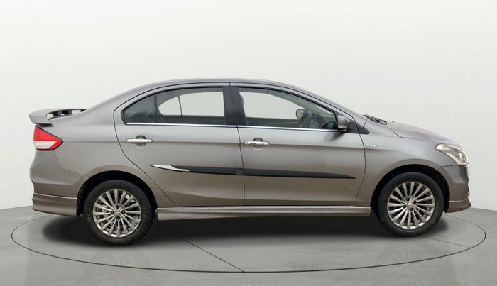 2016 Maruti Ciaz ZXI+, Petrol, Manual, 1,16,456 km, Right Side View