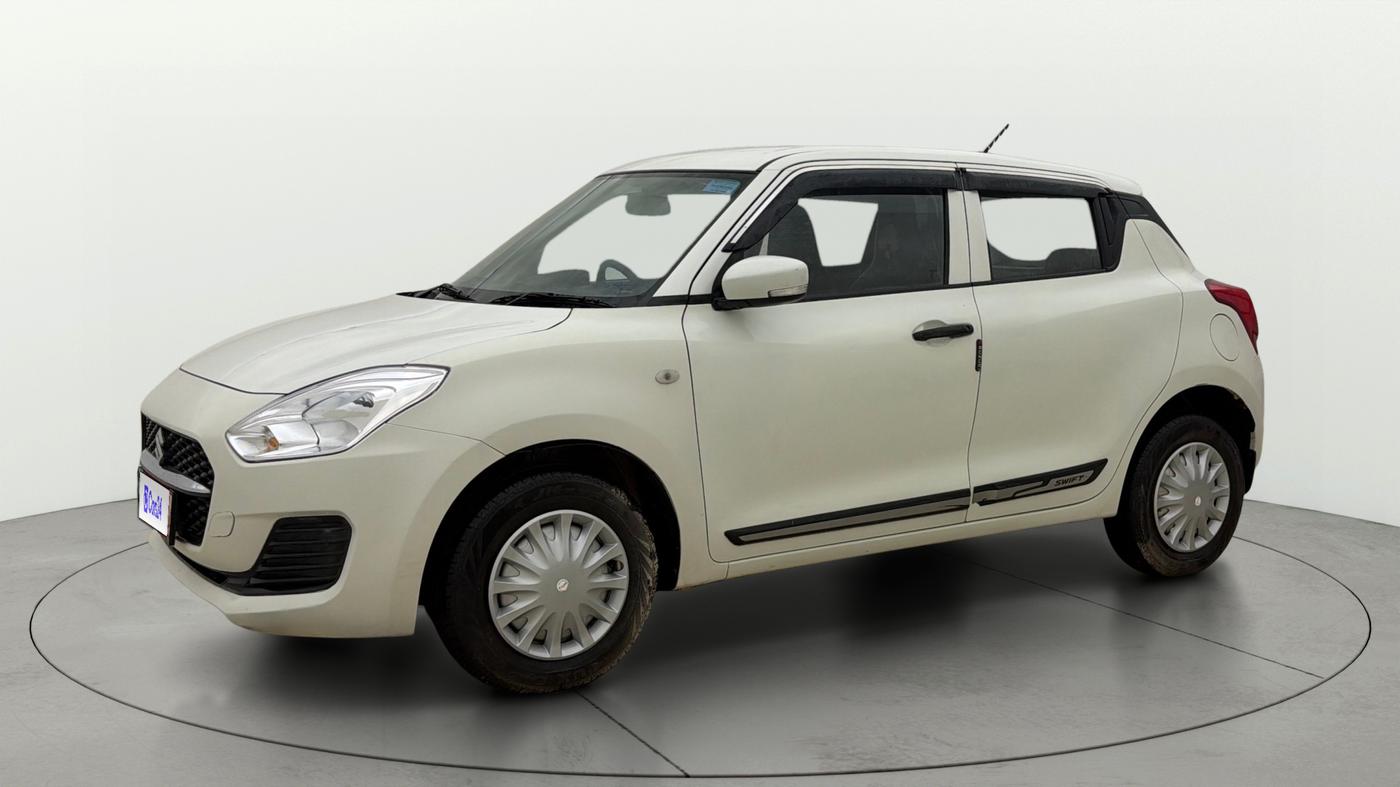 2024 Maruti Swift LXI, Petrol, Manual, 13,029 km, Left Front Diagonal