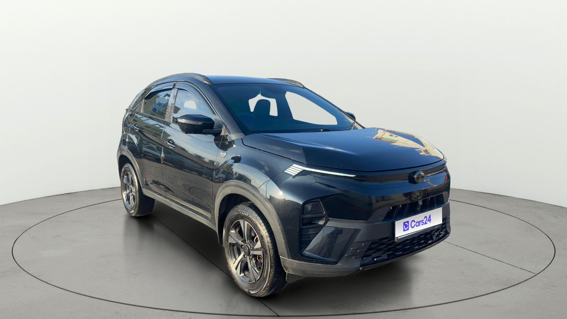 2024 Tata Nexon Creative Plus 1.5 Revotorq 6MT Dark Edition