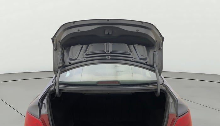 2016 Hyundai Verna 1.6 VTVT SX, Petrol, Manual, 39,219 km, Boot Door Open