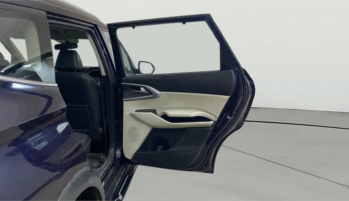 2022 KIA CARENS PRESTIGE PLUS 1.4 PETROL DCT 7 STR, Petrol, Automatic, 49,964 km, RHS Rear Door