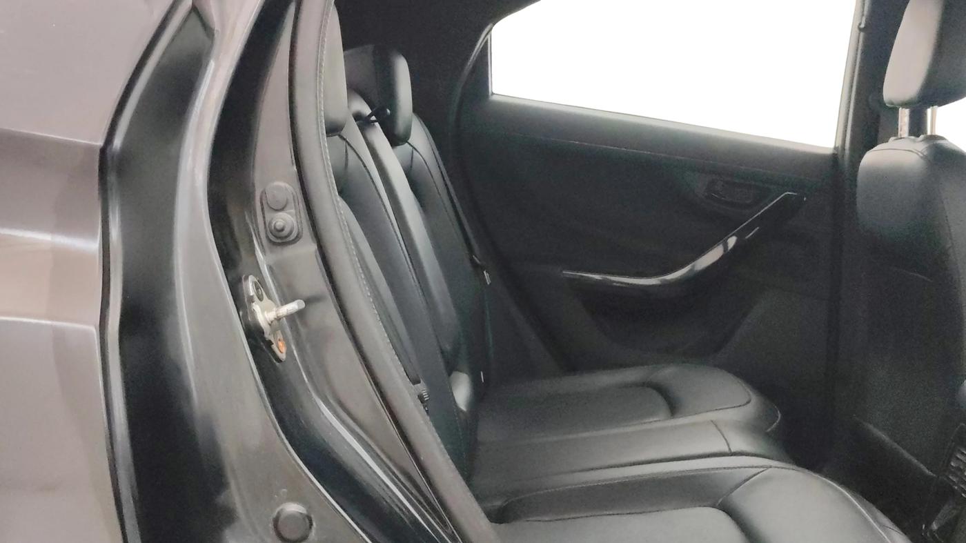 2022 Tata NEXON XZA PLUS (O) DIESEL DARK EDITION, Diesel, Automatic, 42,604 km, Right Side Rear Door Cabin