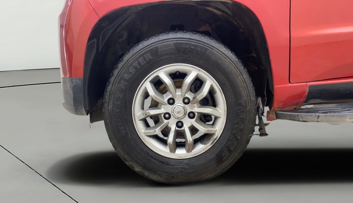 2017 Mahindra TUV300 T8, Diesel, Manual, 65,765 km, Left Front Wheel