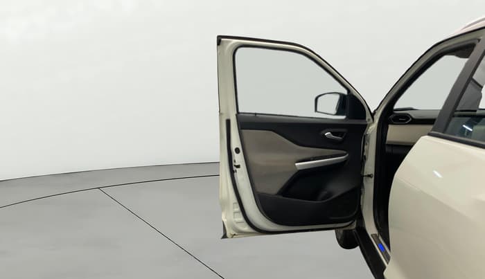 2021 Nissan MAGNITE XV MT, Petrol, Manual, 25,400 km, LHS Front Door