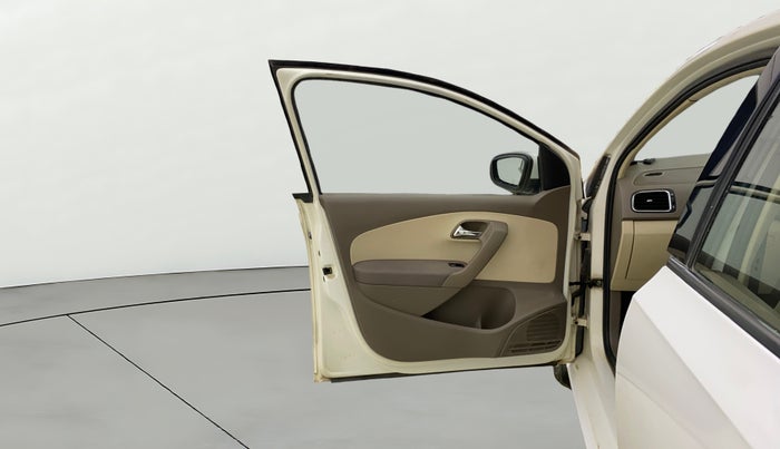 2014 Skoda Rapid AMBITION 1.6 MPI MT, Petrol, Manual, 39,036 km, LHS Front Door