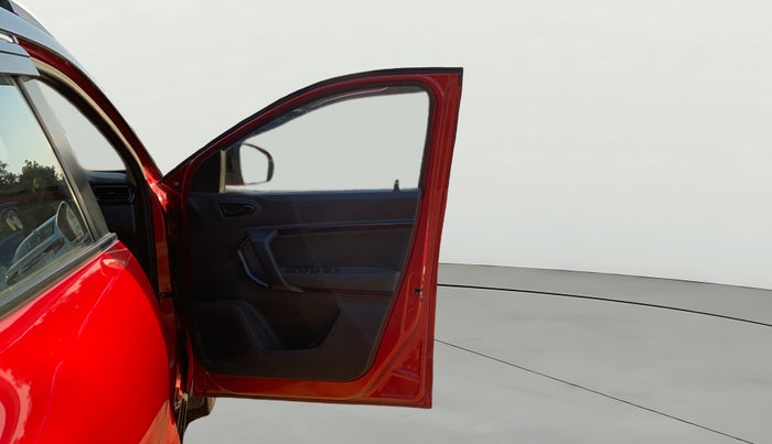 2023 Renault Kiger RXZ TURBO CVT DUAL TONE, CNG, Automatic, 19,444 km, RHS Front Door