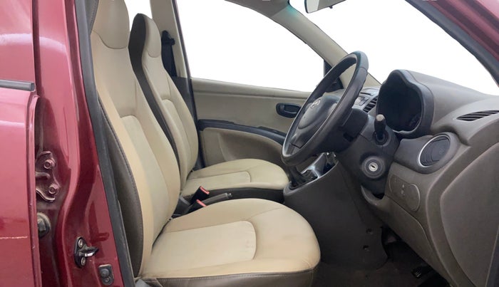 2013 Hyundai i10 MAGNA 1.1, Petrol, Manual, 1,19,983 km, Right Side Front Door Cabin