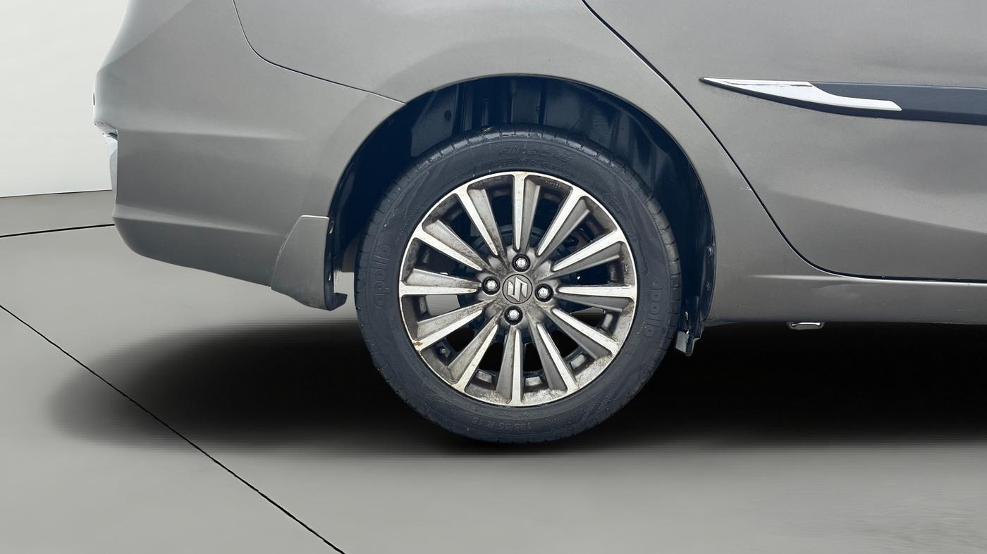 2018 Maruti Ciaz ALPHA 1.5 SHVS PETROL, Petrol, Manual, 70,421 km, Right Rear Wheel