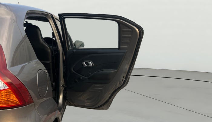 2017 Datsun Redi Go T (O), Petrol, Manual, 85,636 km, RHS Rear Door