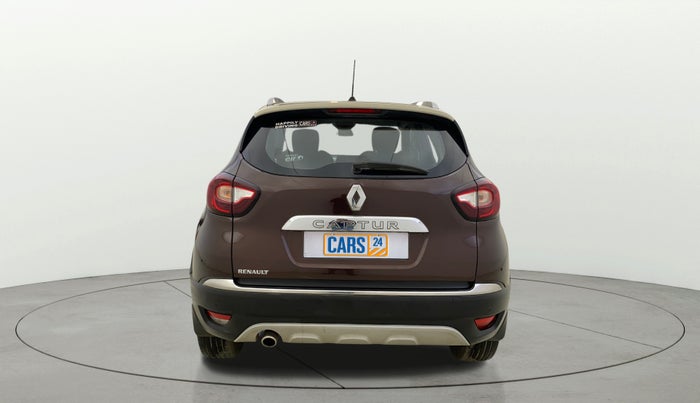 2018 Renault Captur RXT PETROL DUAL TONE, Petrol, Manual, 60,975 km, Back/Rear