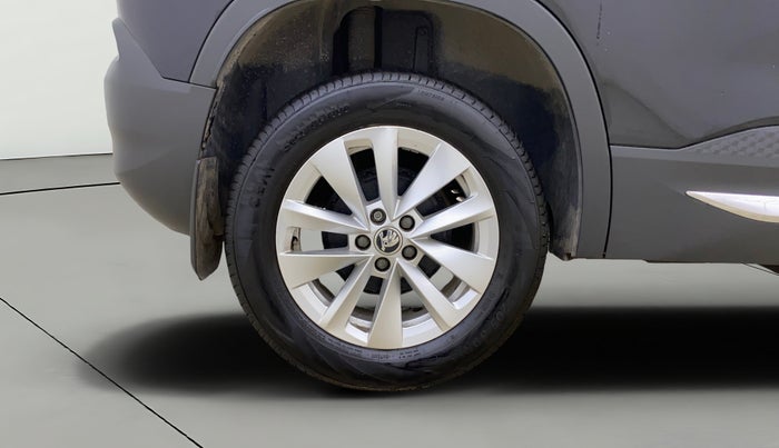 2025 Skoda Kylaq Signature, Petrol, Manual, 2,071 km, Right Rear Wheel