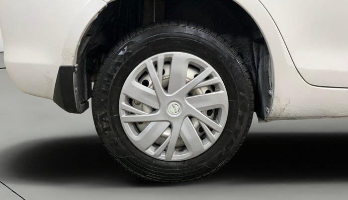 2015 Maruti Swift Dzire LXI, Petrol, Manual, 68,694 km, Right Rear Wheel
