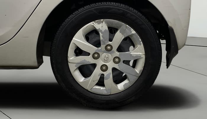 2014 Hyundai Eon 1.0 MAGNA +, Petrol, Manual, 52,074 km, Left Rear Wheel