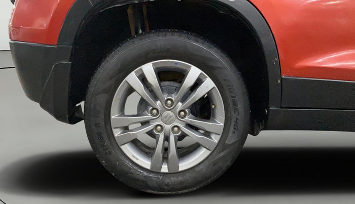 2017 Maruti Vitara Brezza ZDI, Diesel, Manual, 92,955 km, Right Rear Wheel