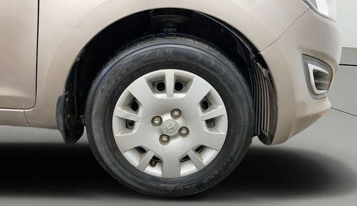2013 Hyundai i20 MAGNA 1.2, Petrol, Manual, 66,737 km, Right Front Wheel