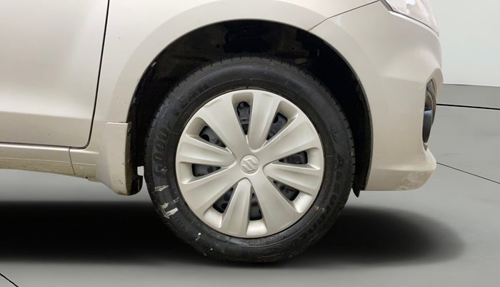 2016 Maruti Ertiga VXI, Petrol, Manual, 25,159 km, Right Front Wheel