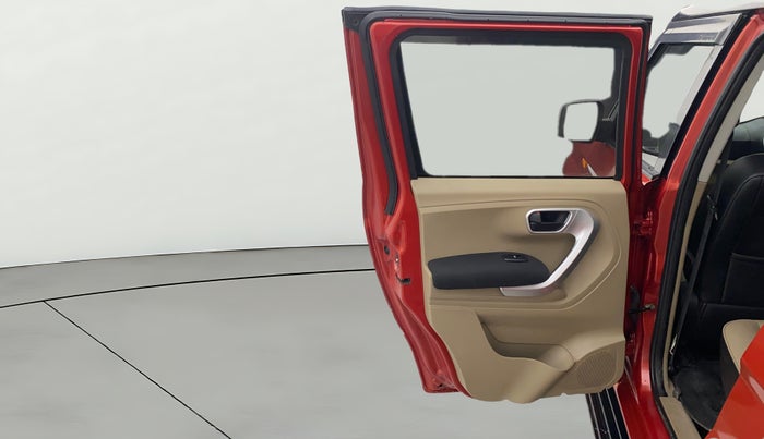 2017 Mahindra TUV300 T10, Diesel, Manual, 60,295 km, LHS Rear Door