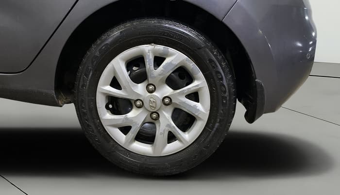 2017 Hyundai Grand i10 SPORTZ 1.2 KAPPA VTVT, CNG, Manual, 79,455 km, Left Rear Wheel