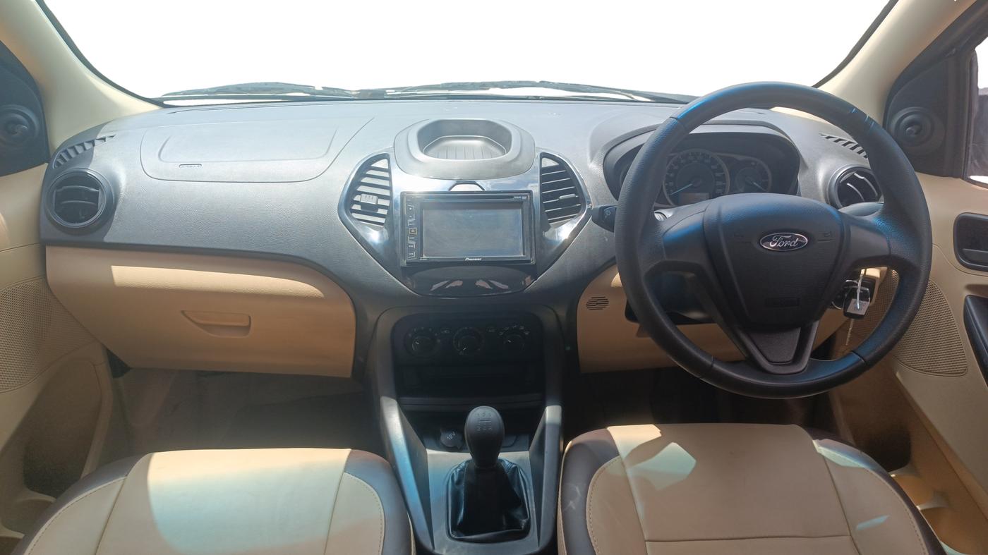 2016 Ford Figo Aspire AMBIENTE 1.2 PETROL, Petrol, Manual, 73,652 km, Dashboard