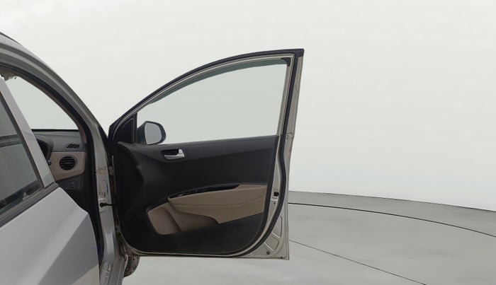 2017 Hyundai Grand i10 SPORTZ (O) AT 1.2 KAPPA VTVT, Petrol, Automatic, 84,942 km, RHS Front Door