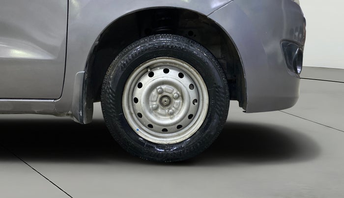 2014 Maruti Wagon R 1.0 LXI, Petrol, Manual, 89,754 km, Right Front Wheel