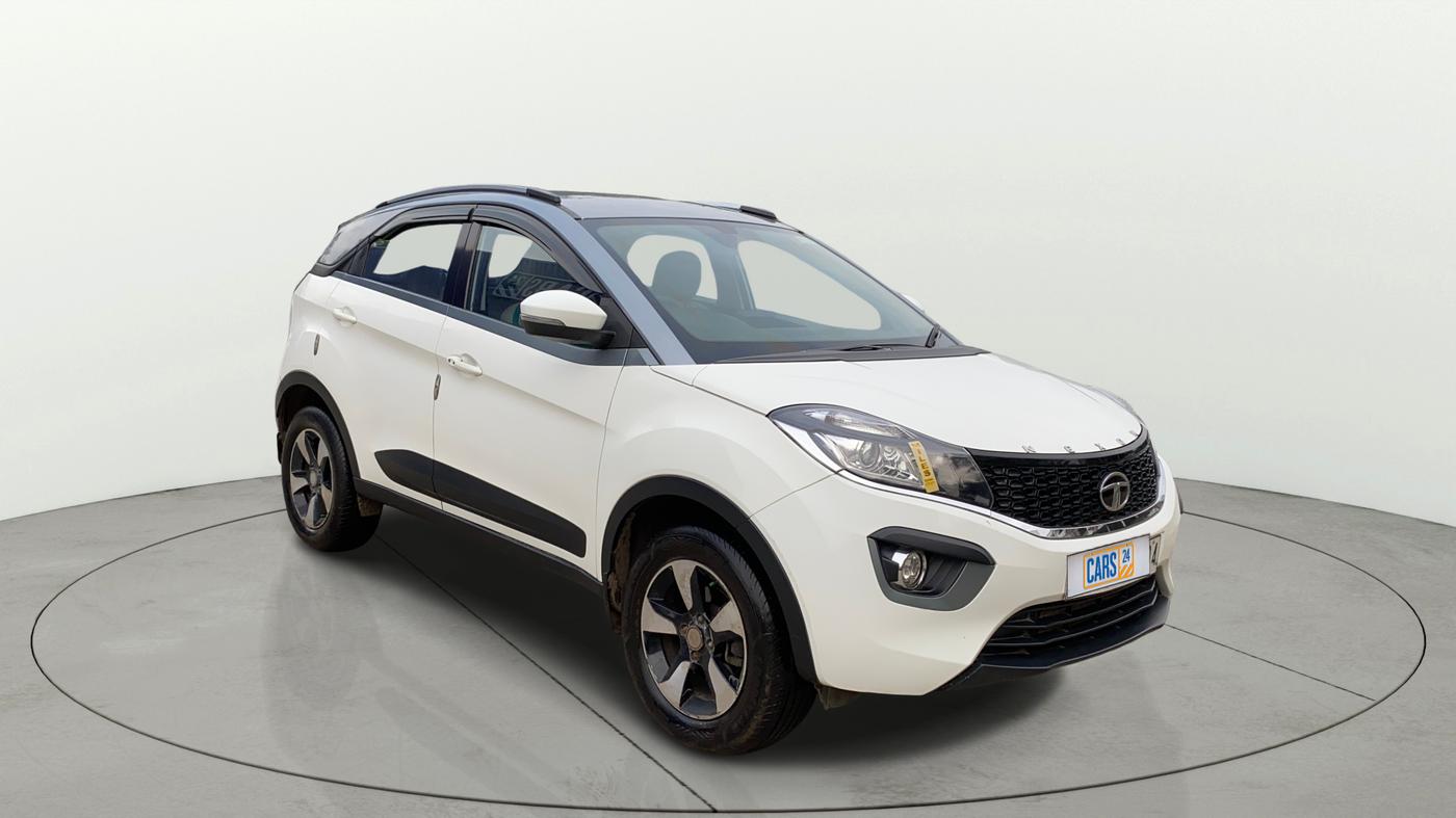 2018 Tata NEXON XZ PLUS PETROL DUAL TONE, Petrol, Manual, 86,988 km, Right Front Diagonal