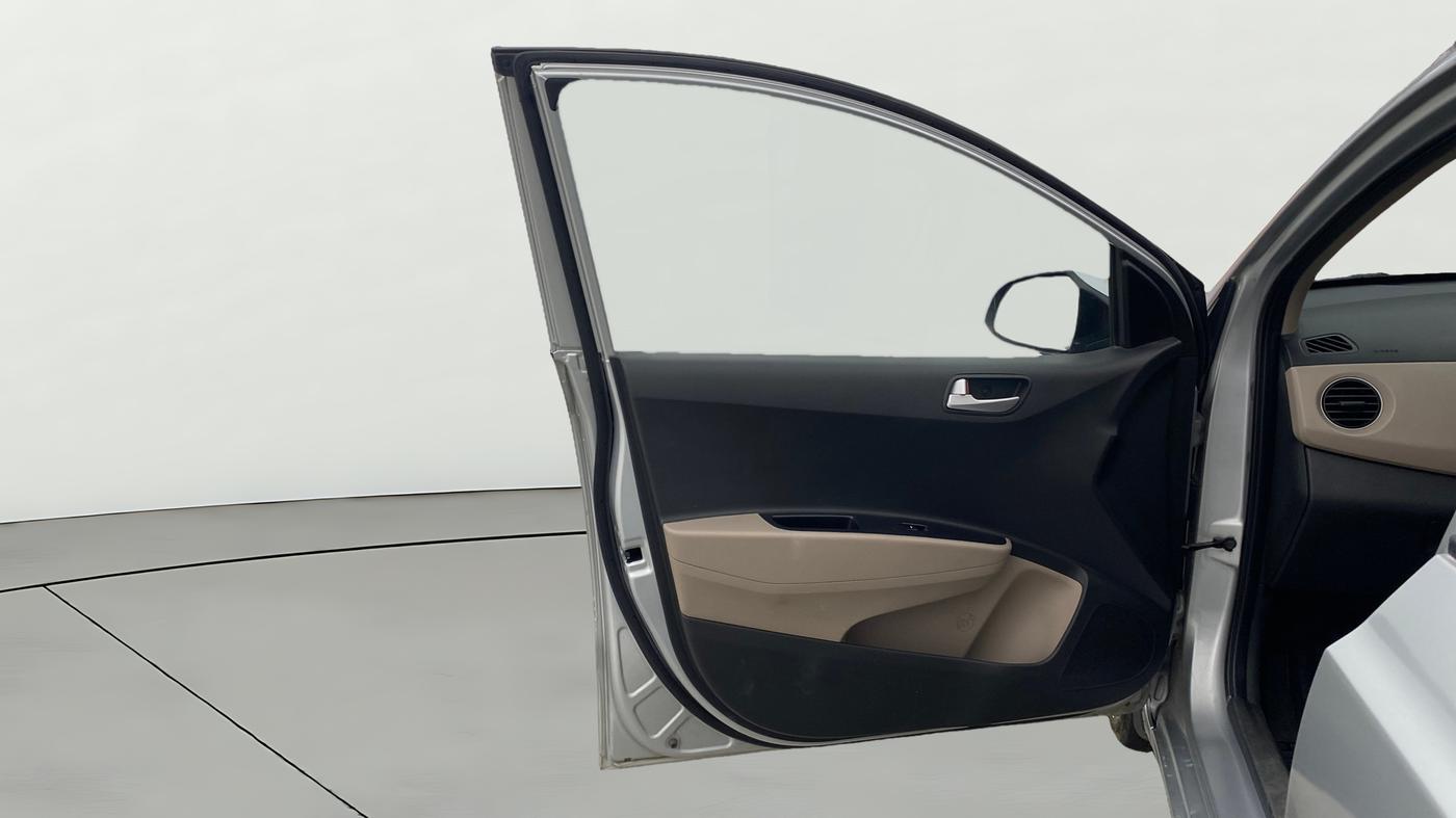 2019 Hyundai Grand i10 SPORTZ AT 1.2 KAPPA VTVT, Petrol, Automatic, 76,726 km, LHS Front Door