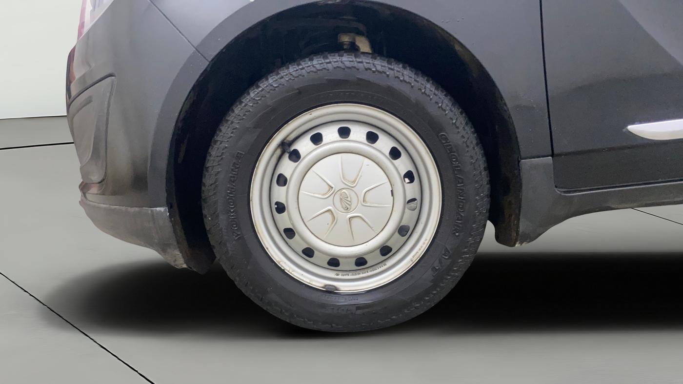 2018 Mahindra MARAZZO M2 7STR, Diesel, Manual, 1,13,503 km, Left Front Wheel