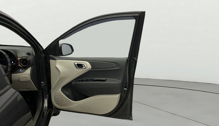 2022 Hyundai AURA SX 1.2, Petrol, Manual, 20,194 km, RHS Front Door