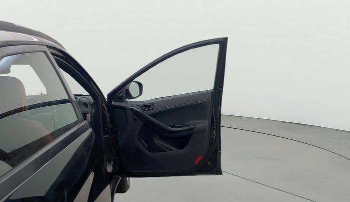 2023 Tata NEXON XZ PLUS LUX SUNROOF RED DARK PETROL, Petrol, Manual, 5,862 km, RHS Front Door