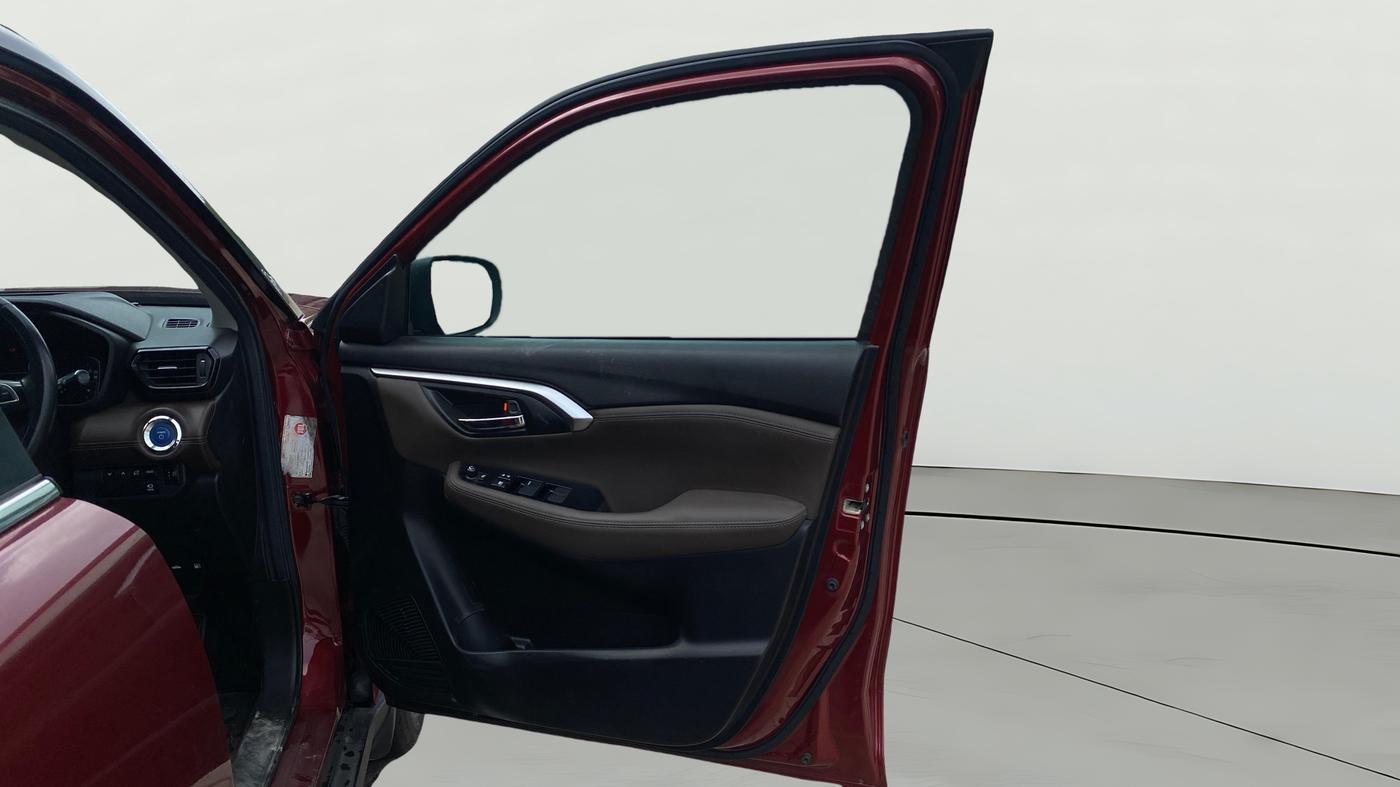 2022 Toyota URBAN CRUISER HYRYDER V HYBRID, Hybrid, Automatic, 19,184 km, RHS Front Door