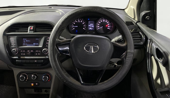 2018 Tata Tiago XT DIESEL, Diesel, Manual, 1,21,378 km, Steering Wheel Close Up